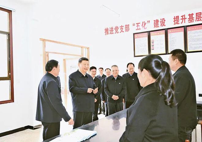 党建之声 习：锲而不舍落实中央八项规定精神以优良党风引领社风